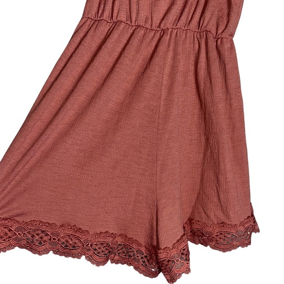 Glare‎ Dusty Rose Pink Lace Trim Romper - Size Large - Picture 3 of 6